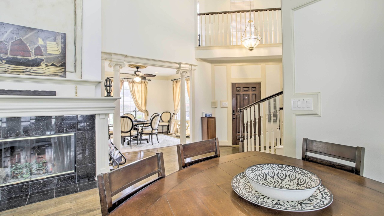 Photo of Livingroom in Spring Branch East