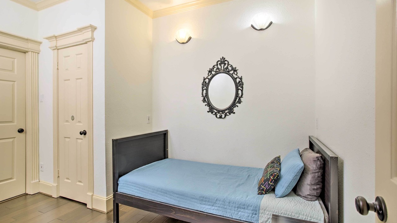 Photo of Bedroom in Spring Branch East