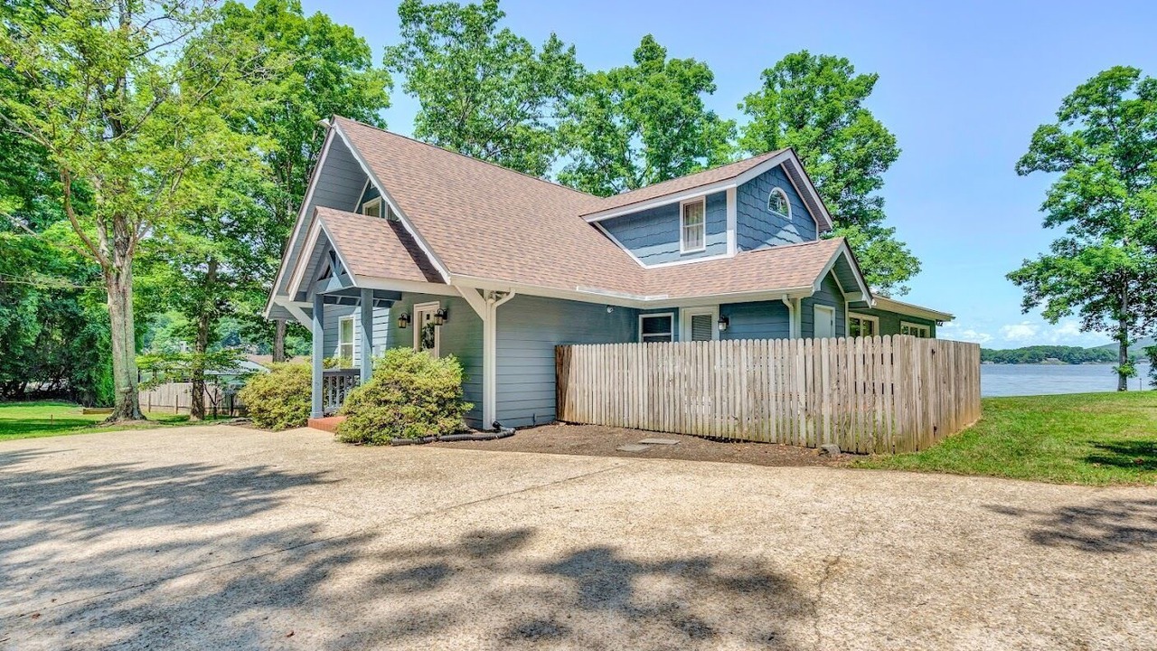 Photo of Outdoor in Huddleston