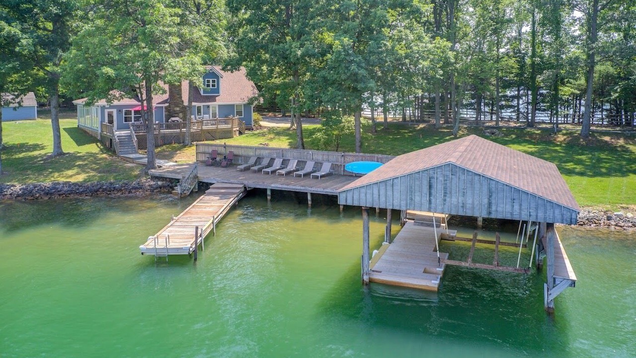 Photo of Outdoor in Huddleston