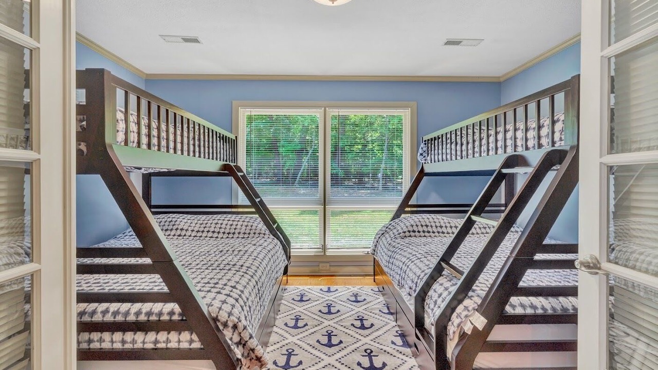Photo of Bedroom in Huddleston
