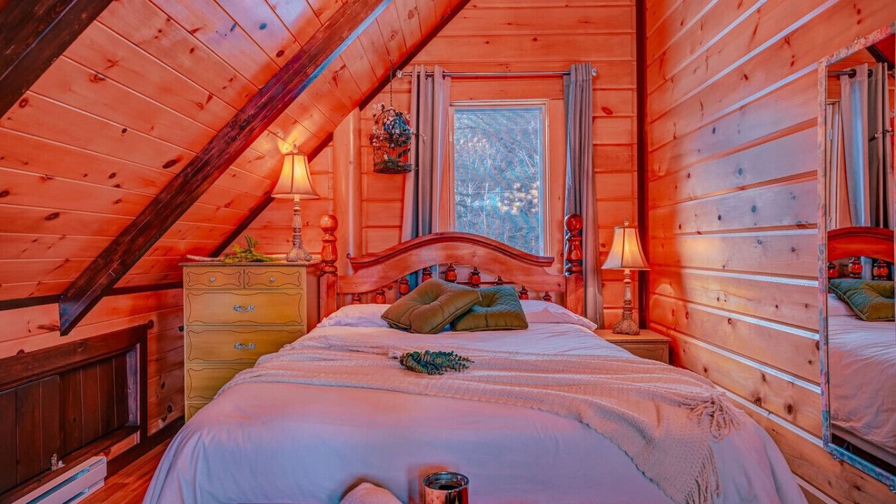 Photo of Bedroom in Chertsey