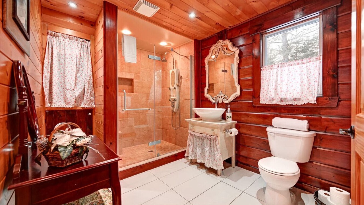 Photo of Bathroom in Chertsey
