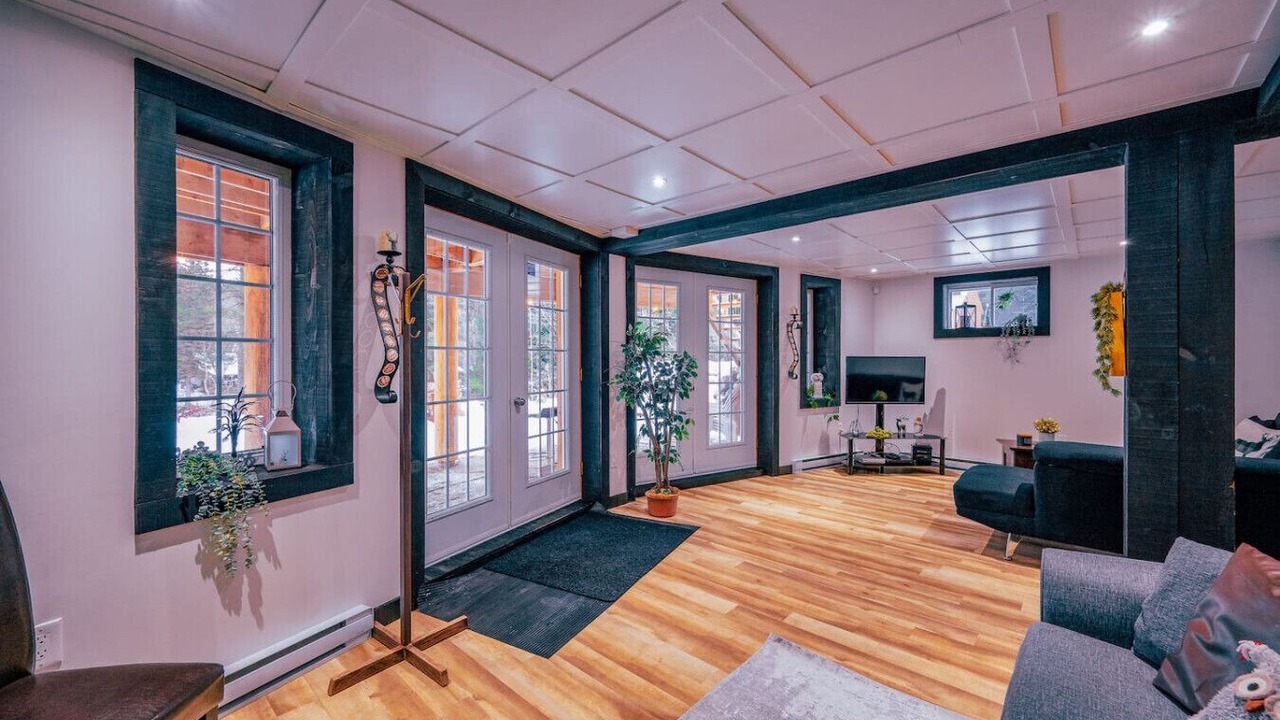 Photo of Livingroom in Chertsey