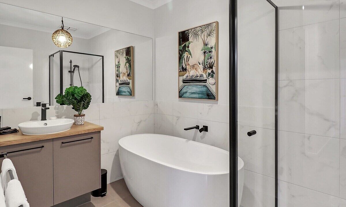 Photo of Bathroom in Grovedale