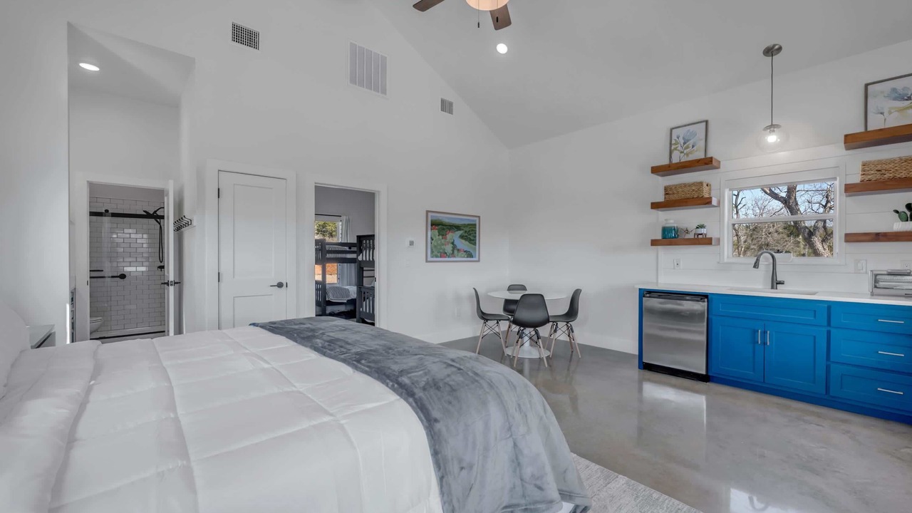 Photo of Bedroom in Burnet