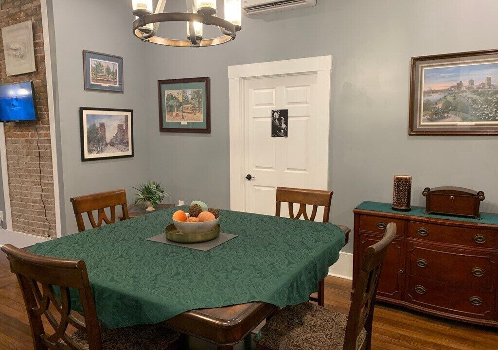 Photo of Others in Uptown