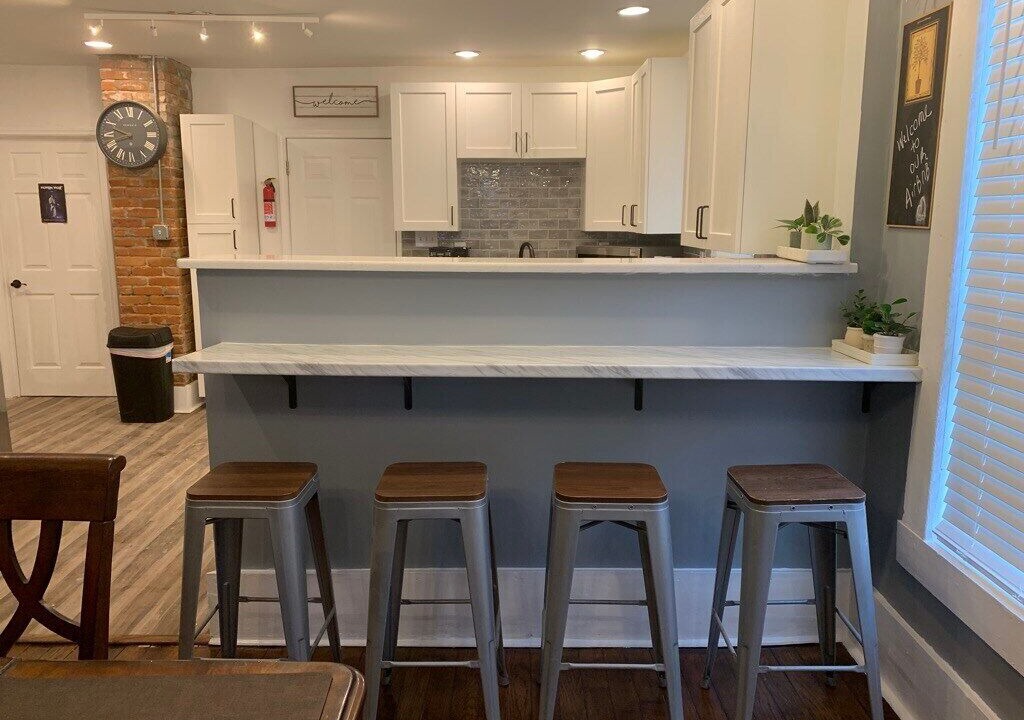 Photo of Others in Uptown