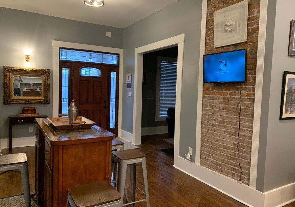 Photo of Others in Uptown