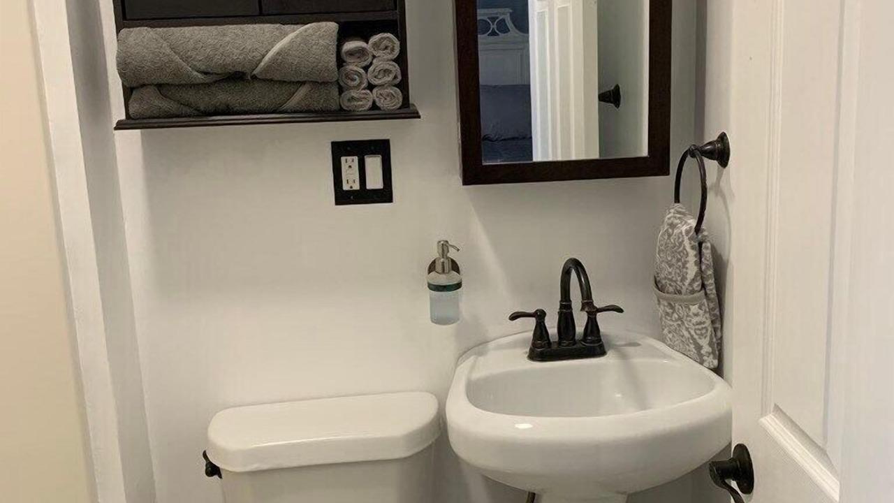 Photo of Bathroom in Uptown