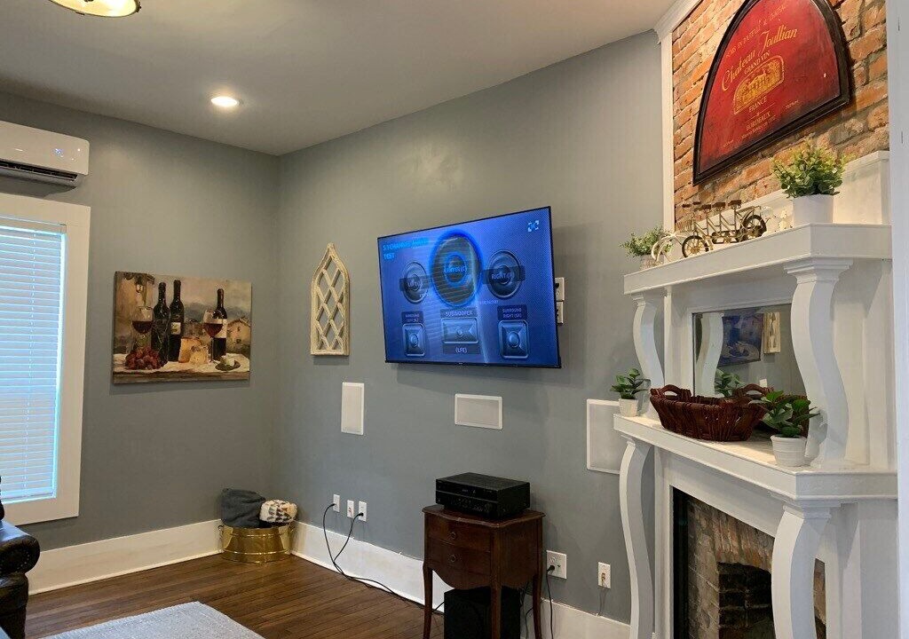 Photo of Others in Uptown