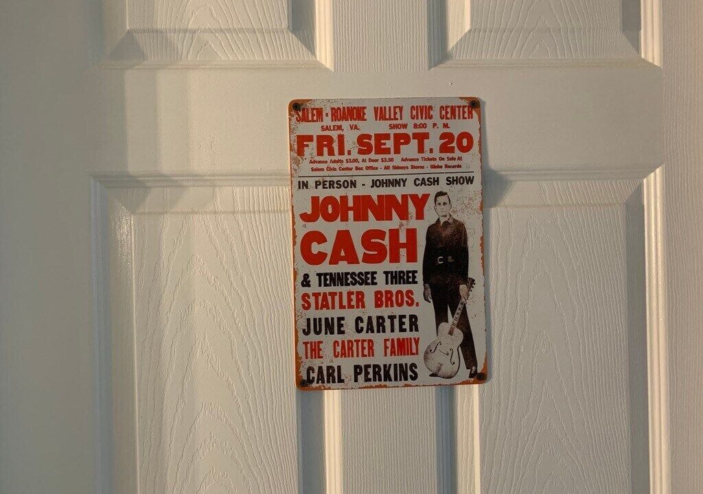 Photo of Others in Uptown