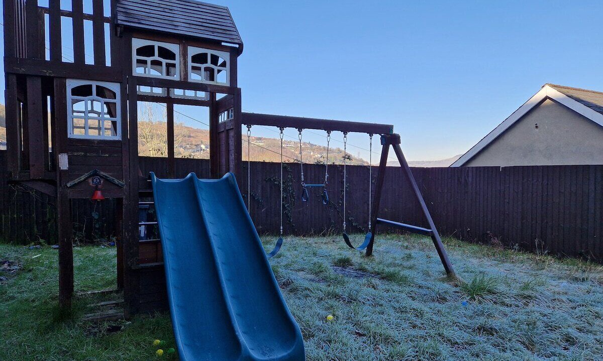 Photo of Others in Mountain Ash