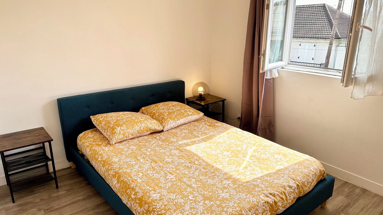 Photo of Bedroom in Savigny-sur-Orge