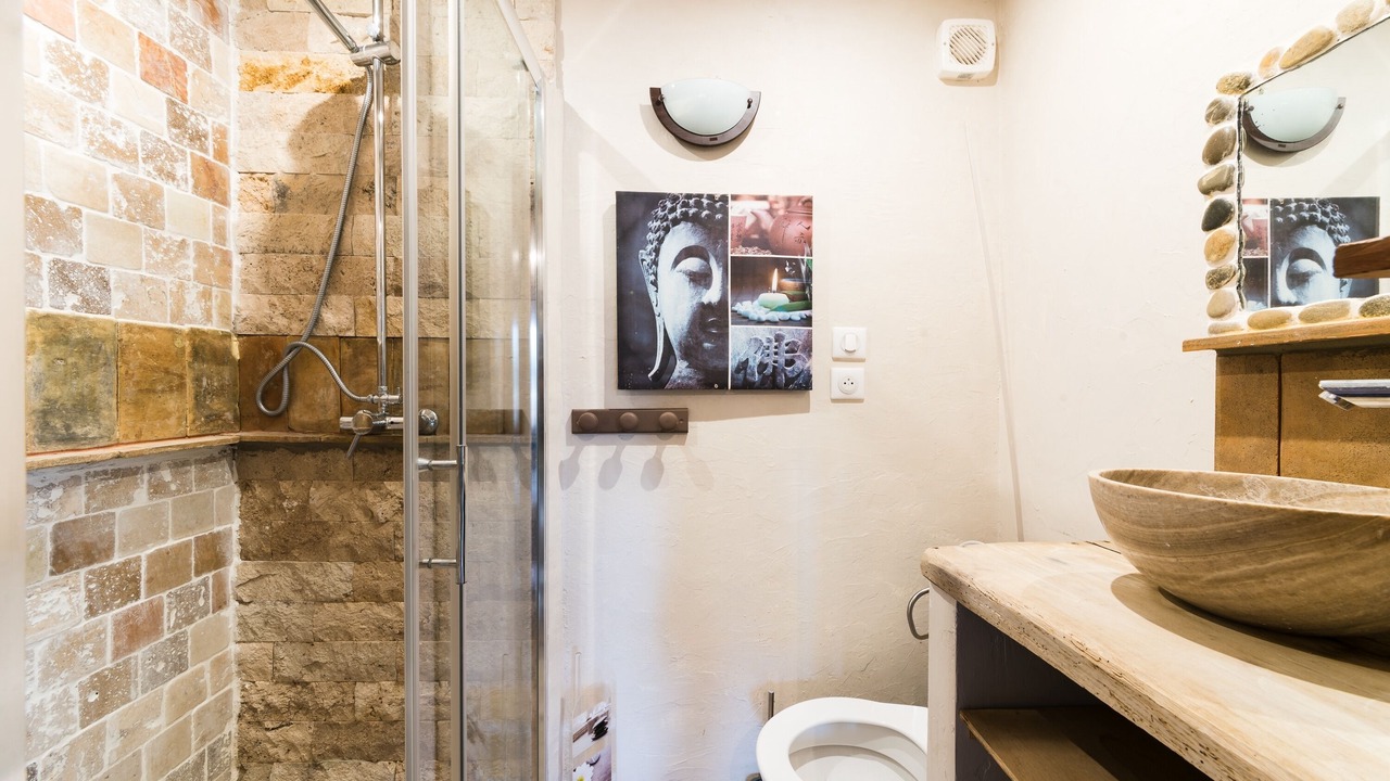 Photo of Bathroom in Aups