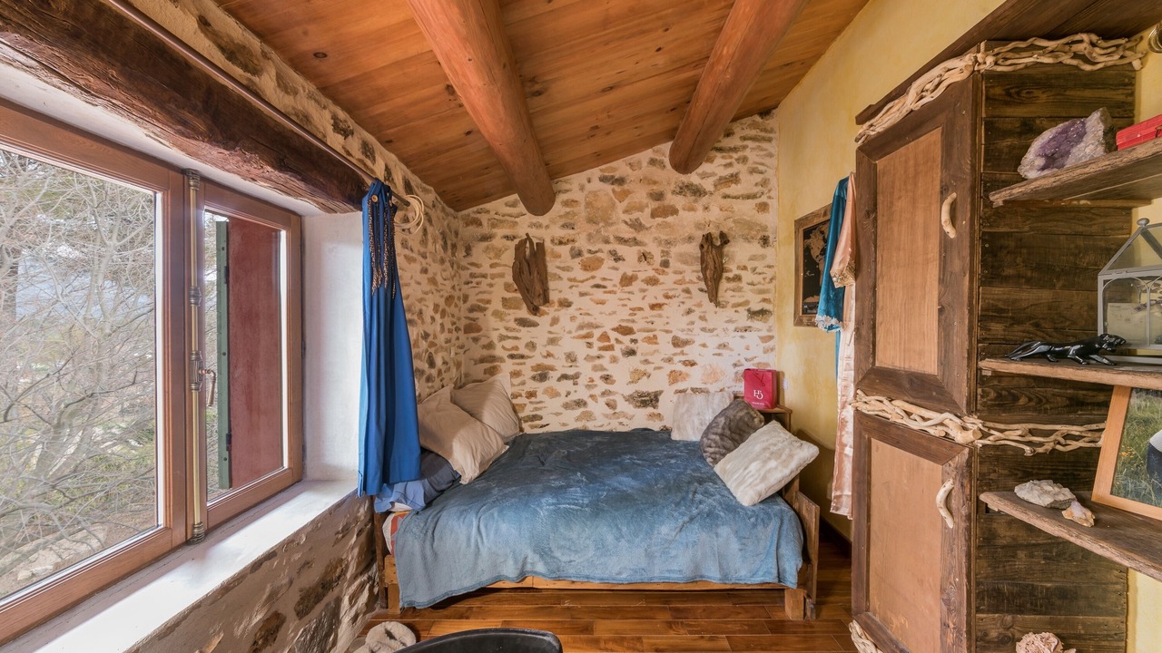 Photo of Bedroom in Aups