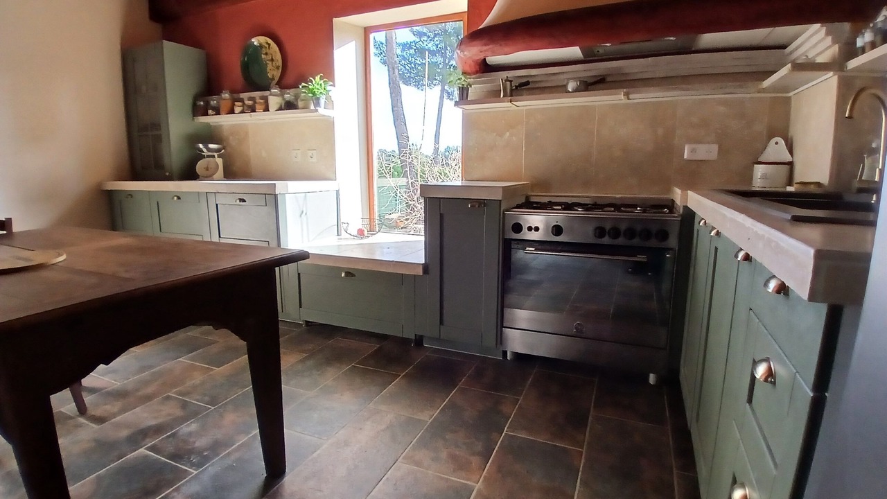 Photo of Kitchen in Aups