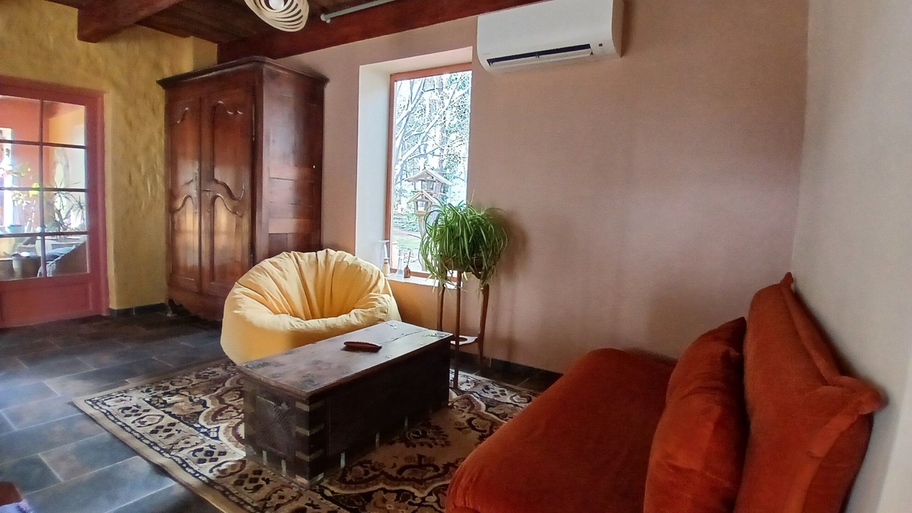 Photo of Livingroom in Aups