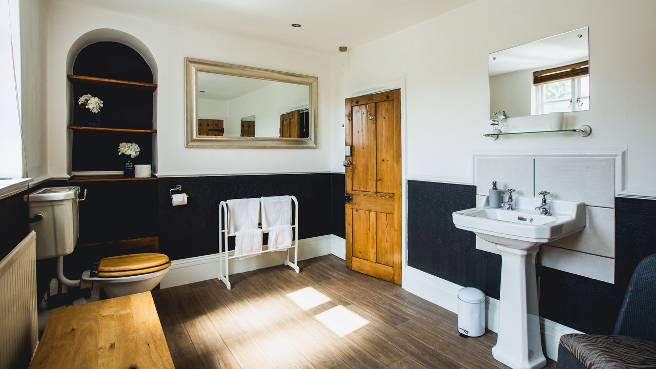 Photo of Bathroom in Chepstow