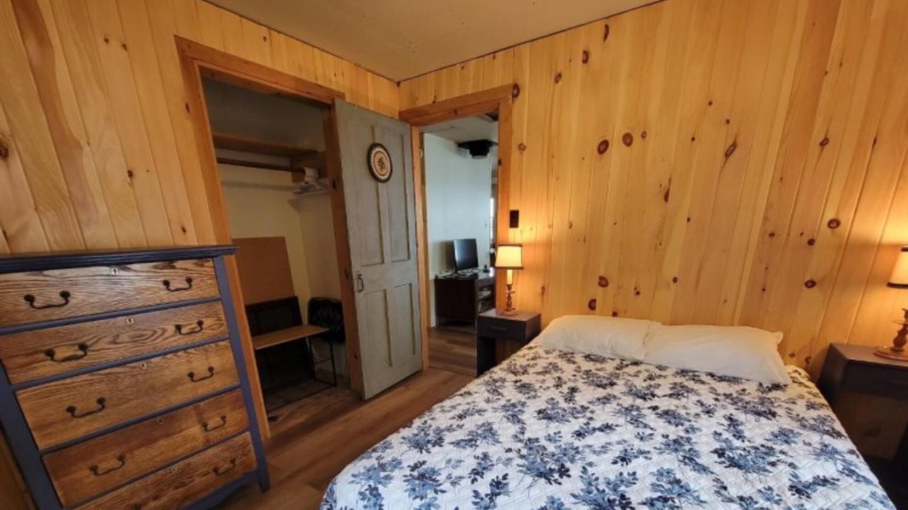 Photo of Others in Mac Mahan