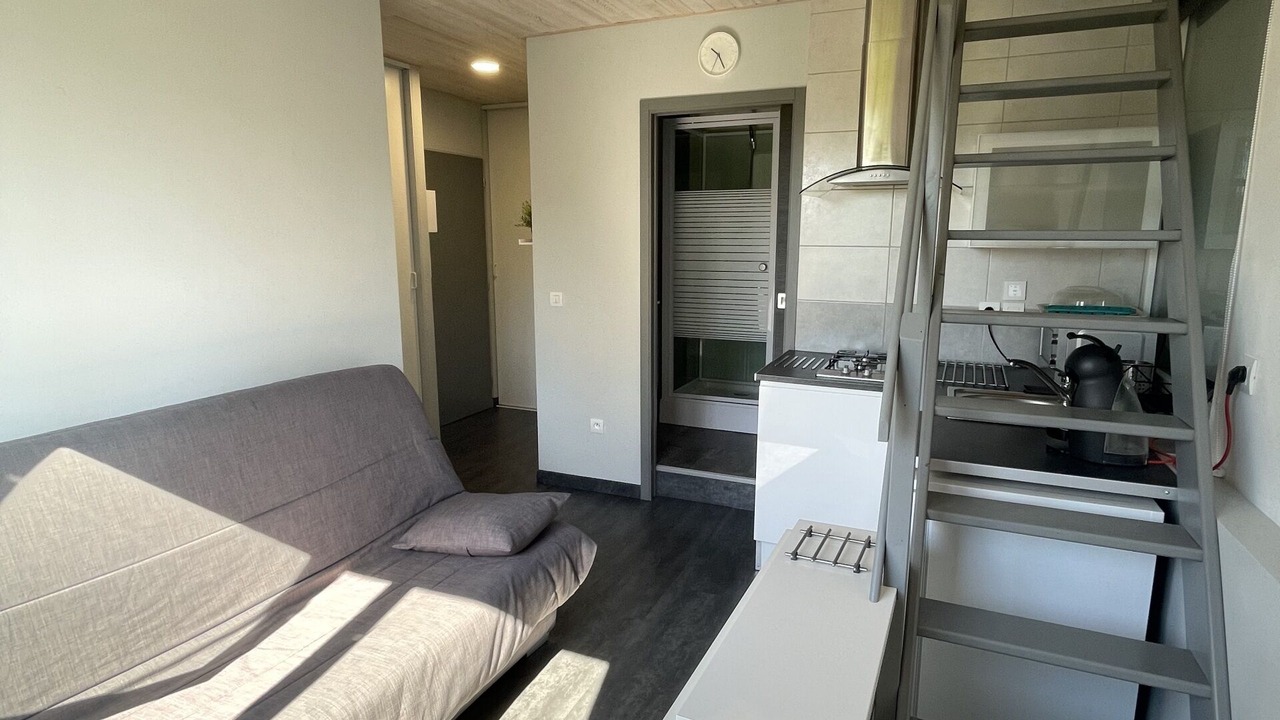 Photo of Others in Die