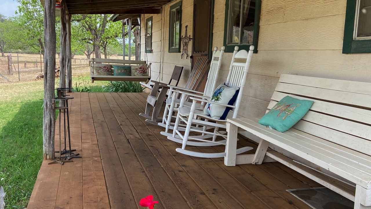 Photo of Patio Balcony in Lometa