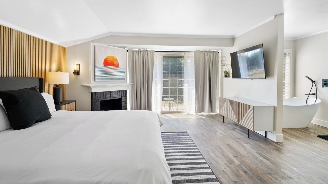 Photo of Bedroom in Mendocino