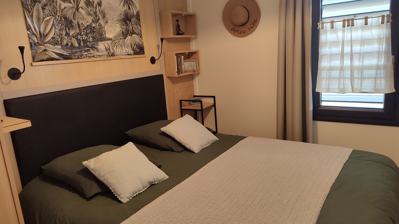 Photo of Bedroom in Jullouville-les-Pins