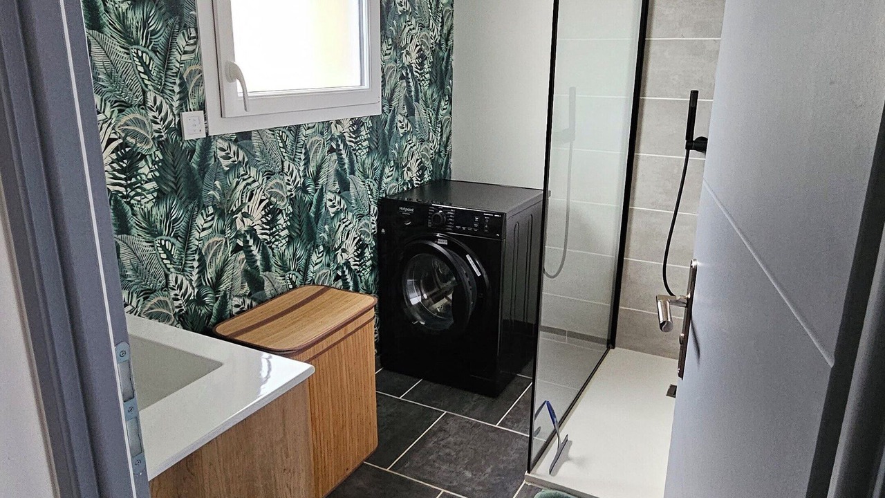 Photo of Bathroom in Saint-Remy-Boscrocourt