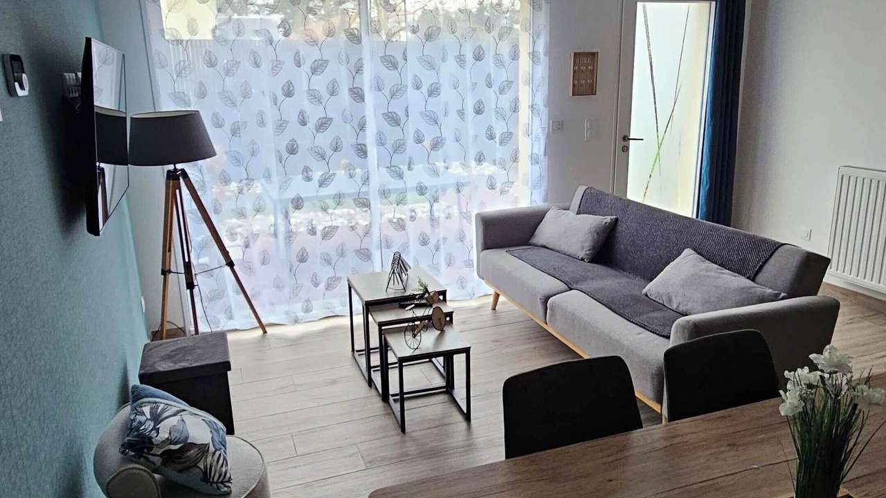 Photo of Livingroom in Saint-Remy-Boscrocourt