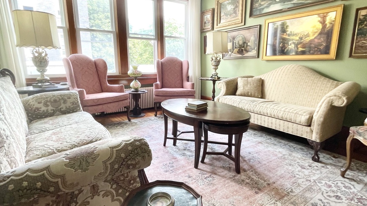 Photo of Livingroom in Frostburg