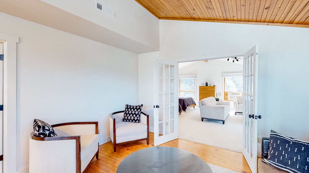 Photo of Livingroom in Carroll County