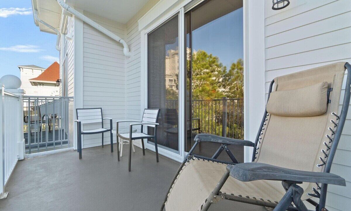 Photo of Patio Balcony in Baytowne Wharf