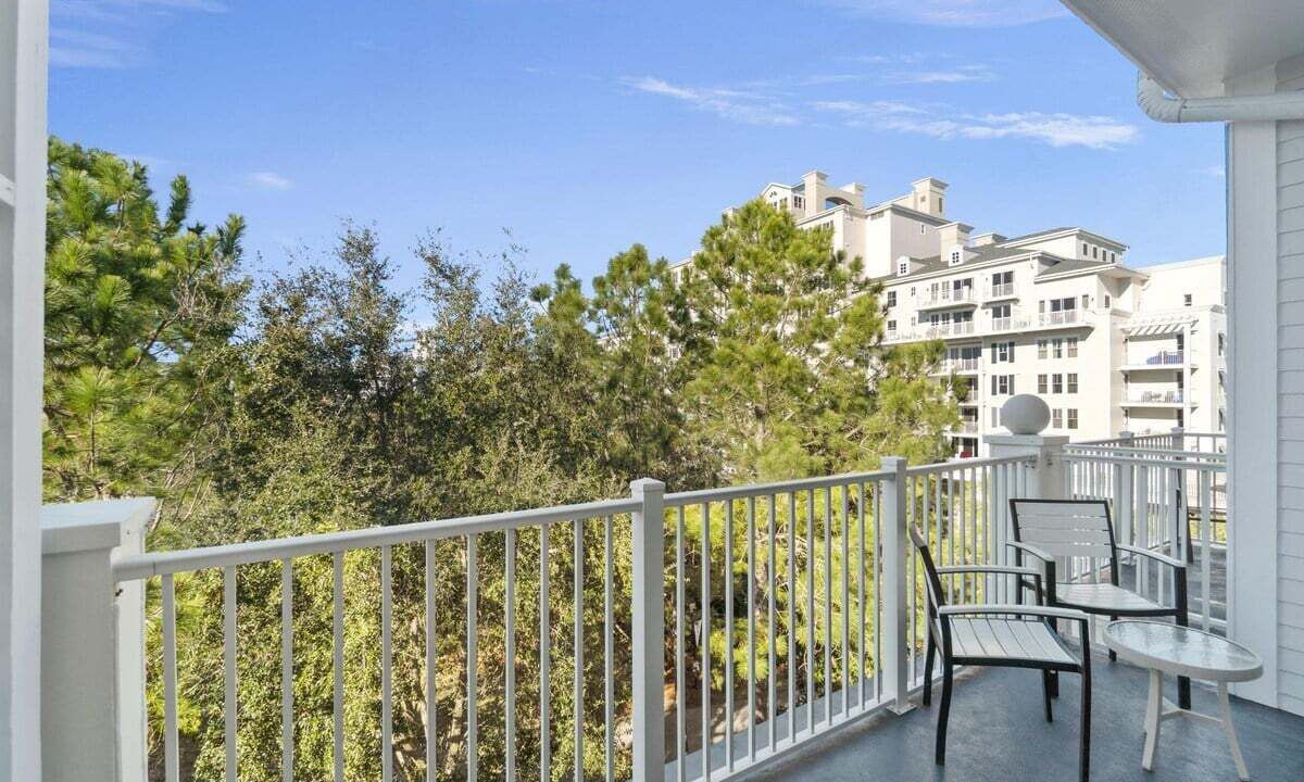 Photo of Patio Balcony in Baytowne Wharf