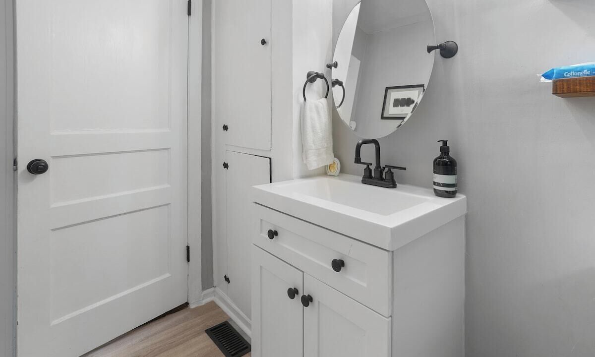Photo of Bathroom in Glencliff