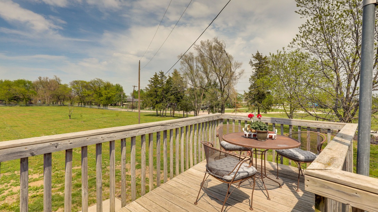 Photo of Outdoor in Holmesville