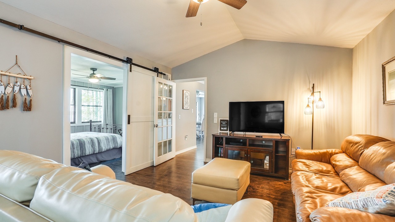 Photo of Livingroom in Avinger