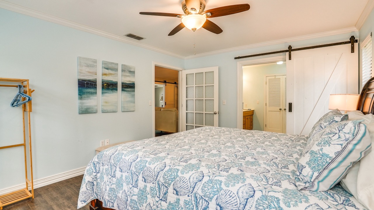 Photo of Bedroom in Avinger