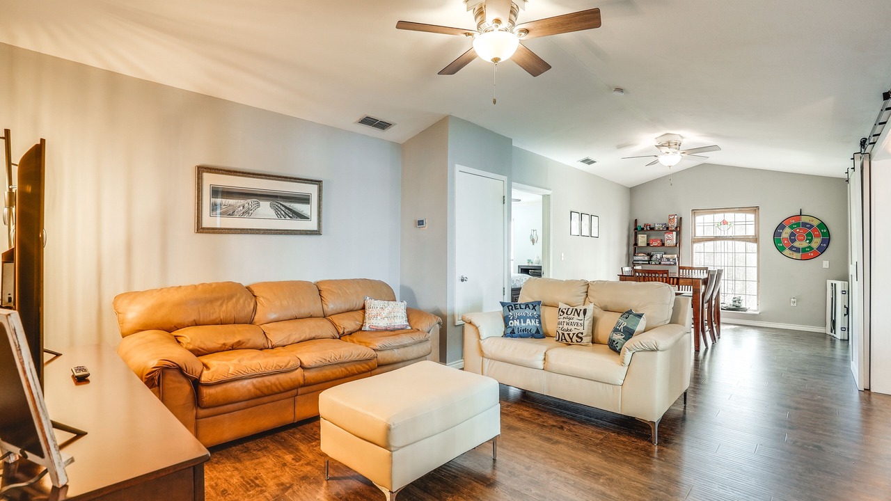 Photo of Livingroom in Avinger