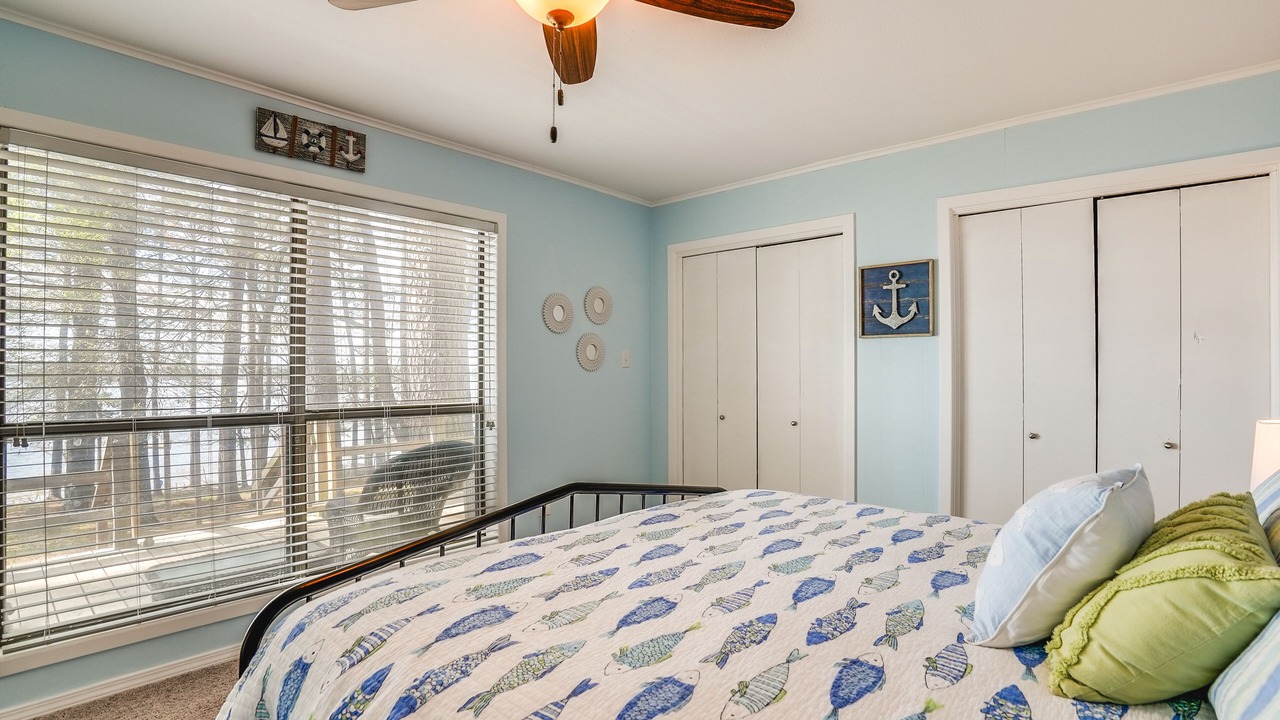 Photo of Bedroom in Avinger
