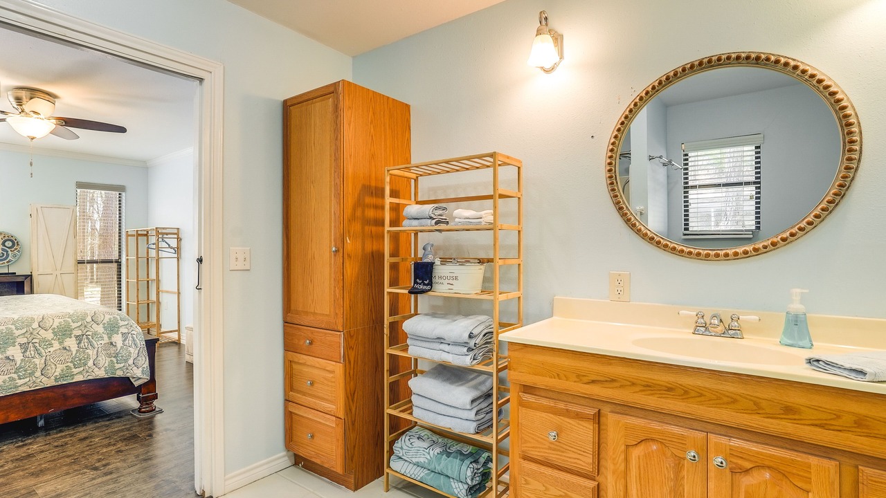 Photo of Bedroom in Avinger