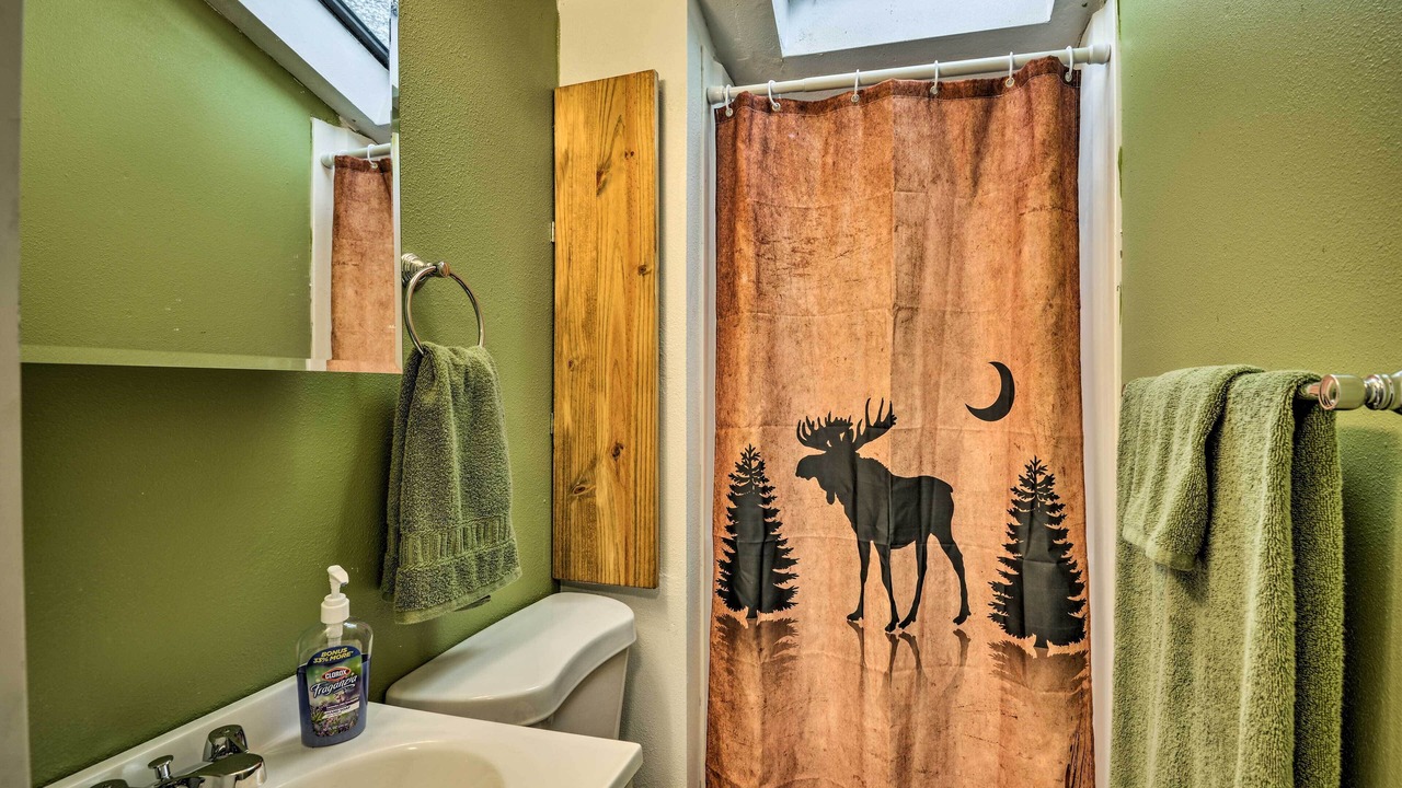 Photo of Bathroom in Town of Diana