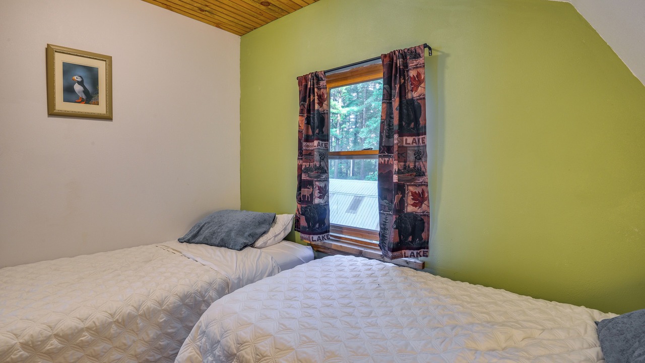 Photo of Bedroom in Town of Diana