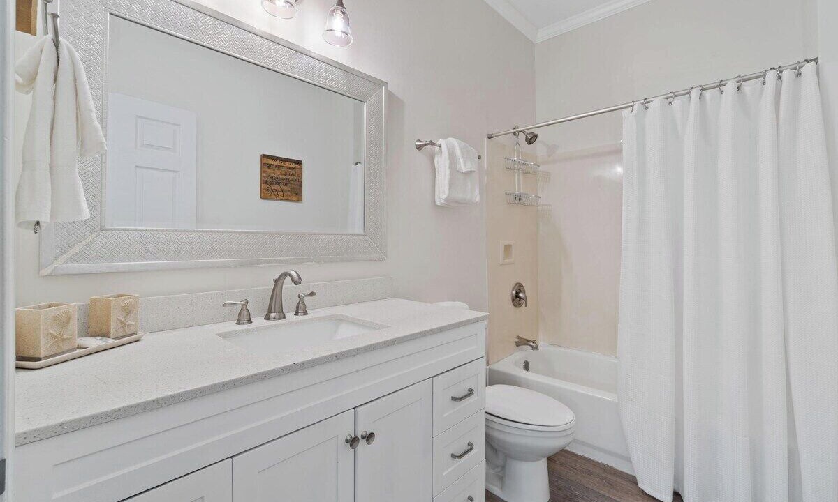 Photo of Bathroom in Seacrest Beach