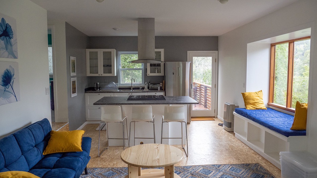 Photo of Livingroom in Forest Knolls