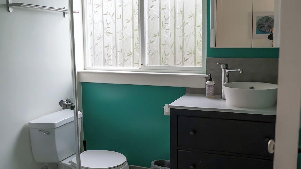 Photo of Bathroom in Forest Knolls