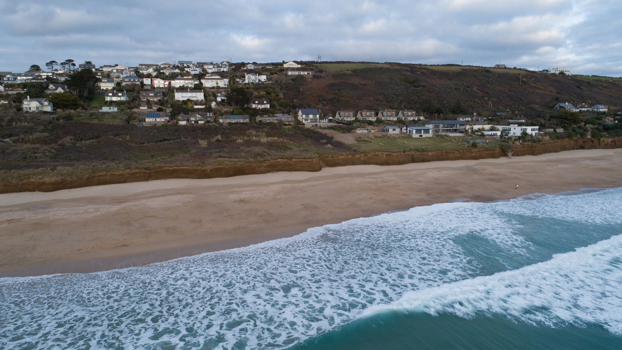 Photo of Others in Praa Sands
