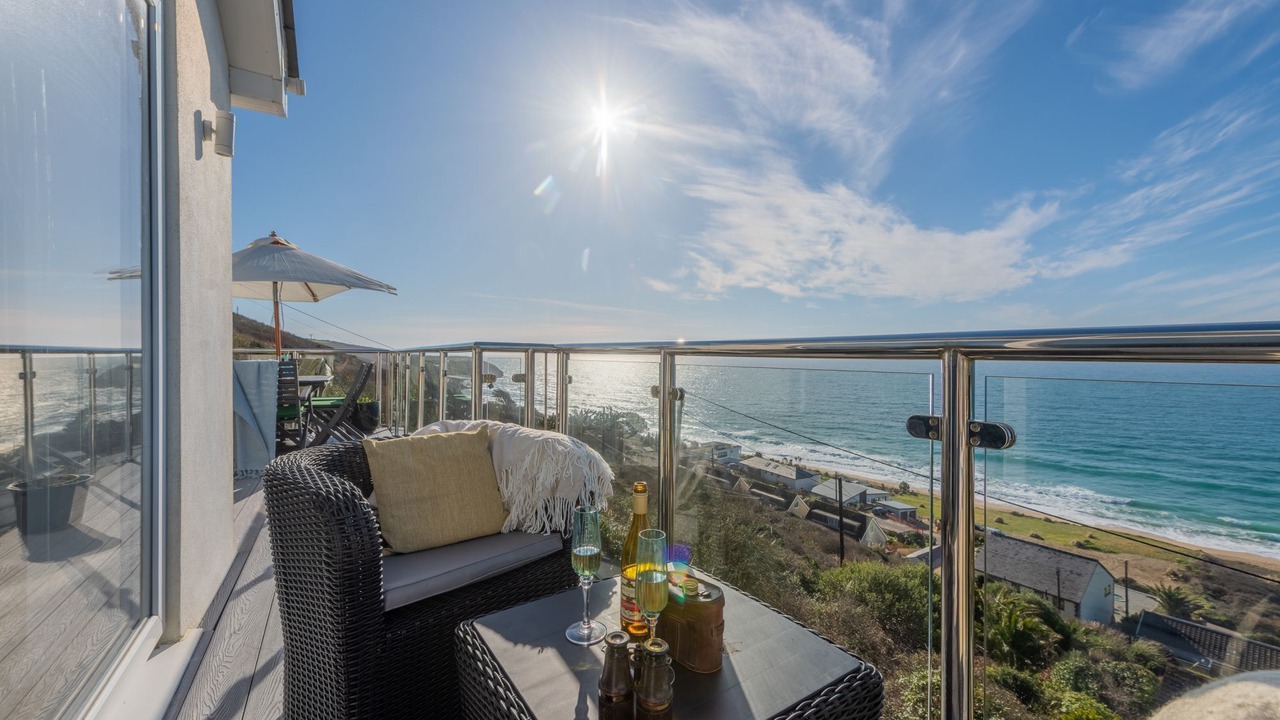 Photo of Patio Balcony in Praa Sands