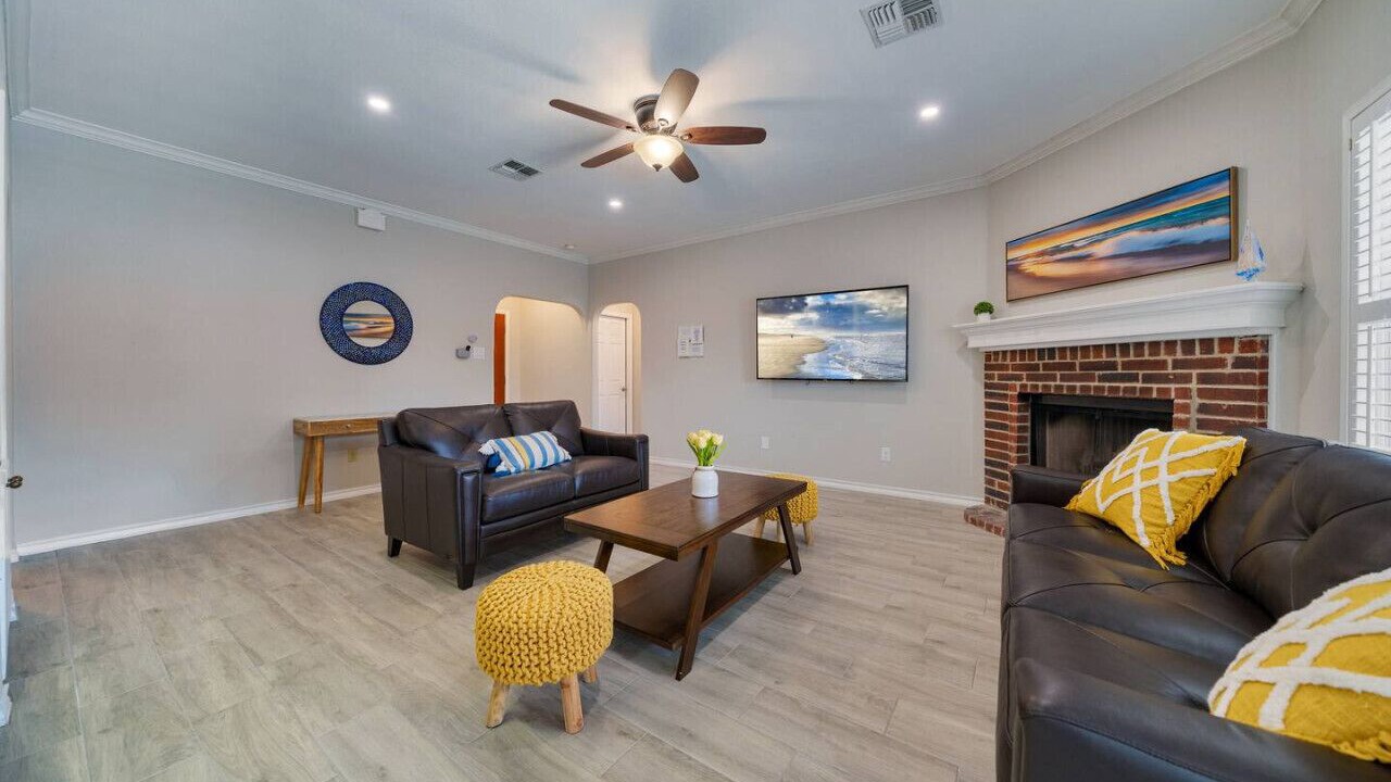 Photo of Livingroom in Flour Bluff