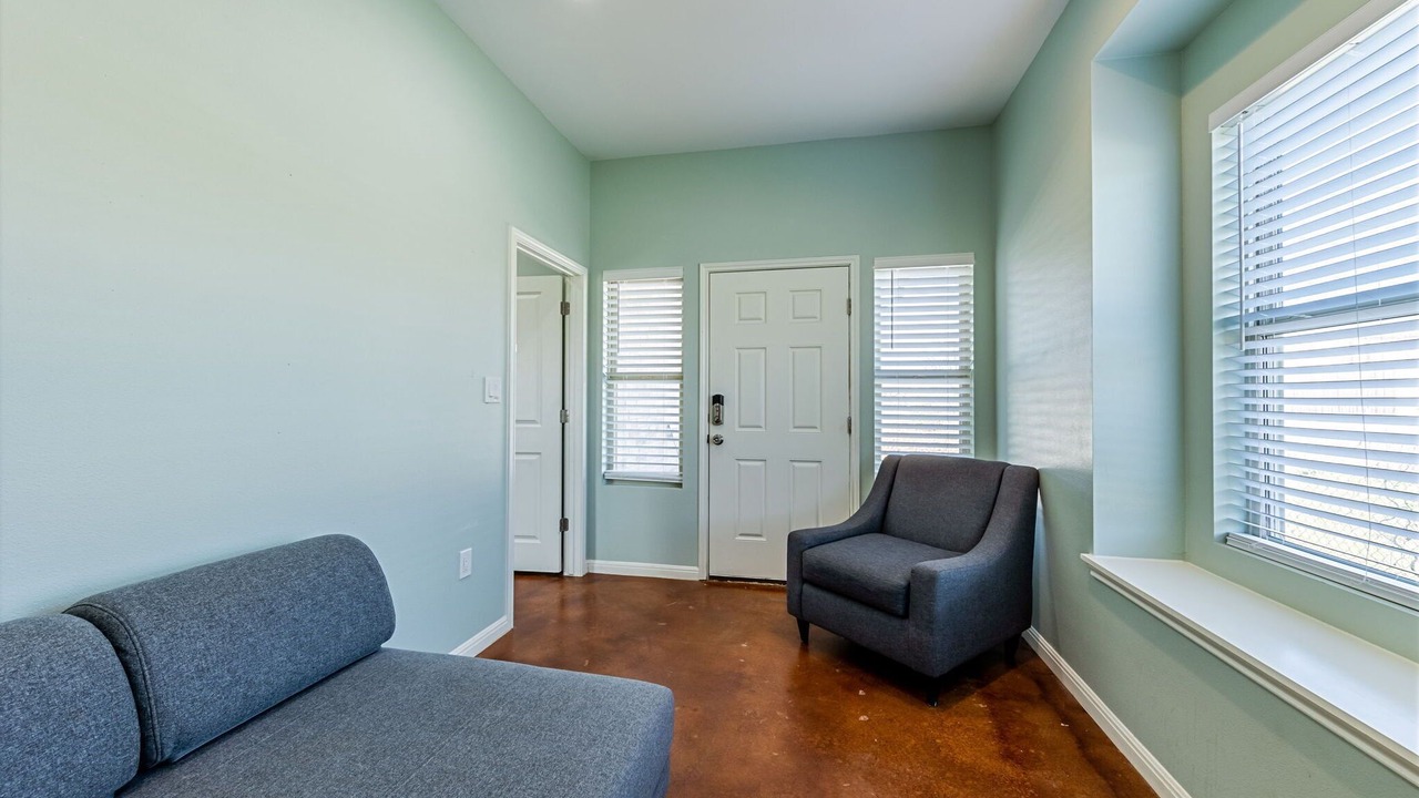 Photo of Livingroom in Hutto